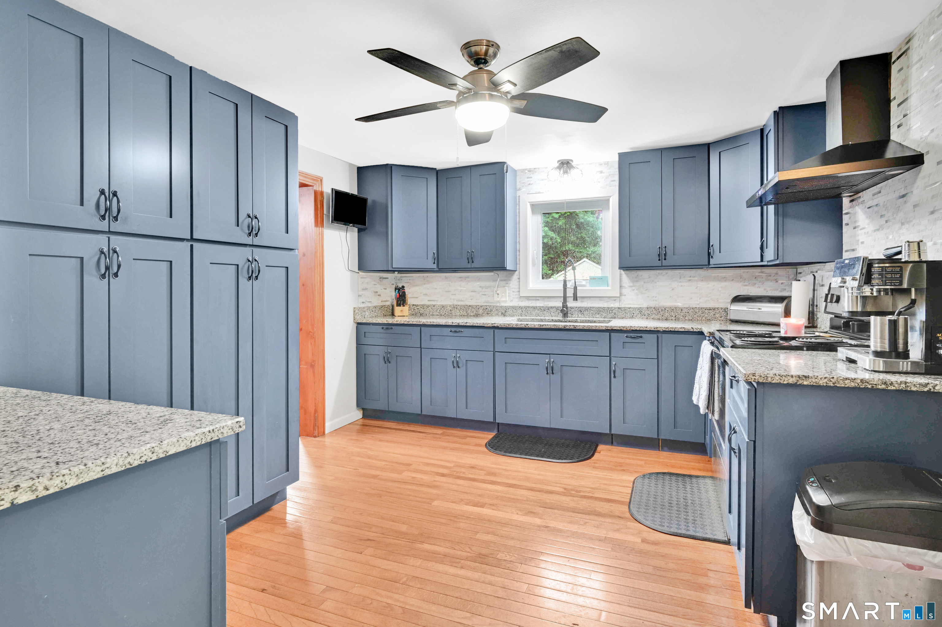 66 Case Street Bristol, CT 06010 - Photo 8 of 30
