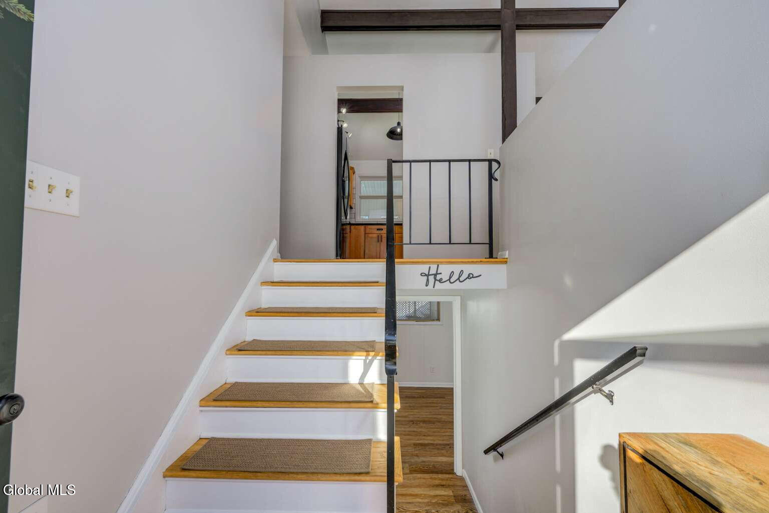 17 Benjamin Lane Colonie, NY 12205 - Photo 2 of 25 Cassara.2