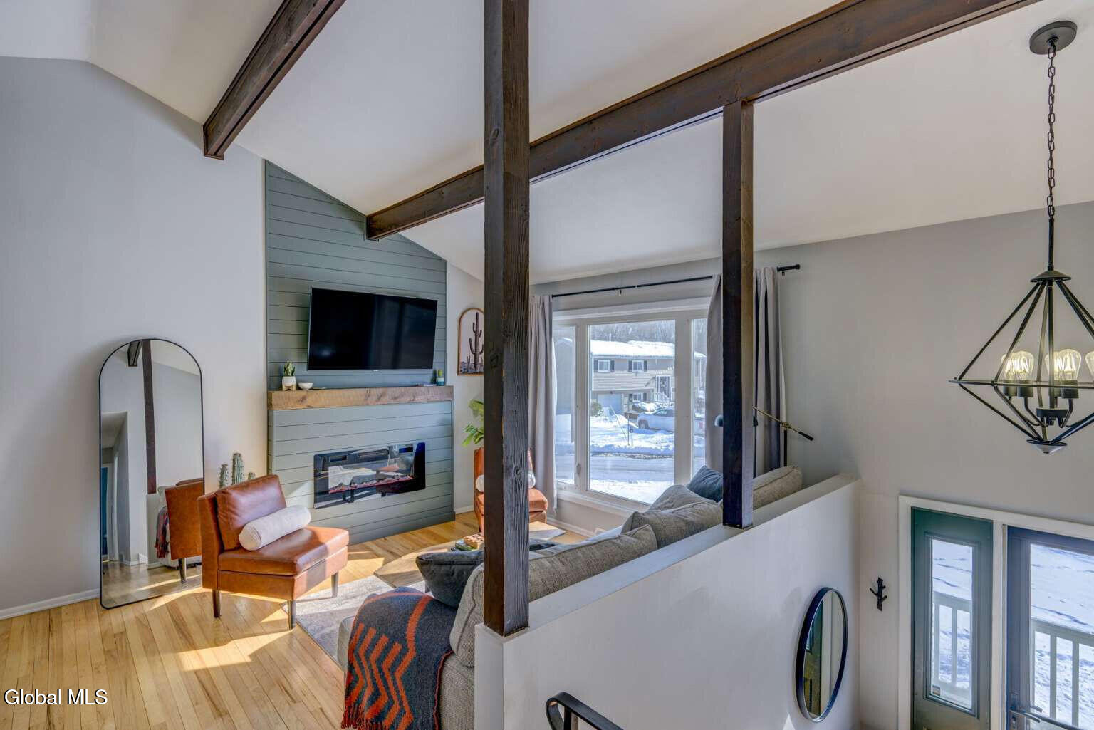 17 Benjamin Lane Colonie, NY 12205 - Photo 3 of 25 Cassara.3