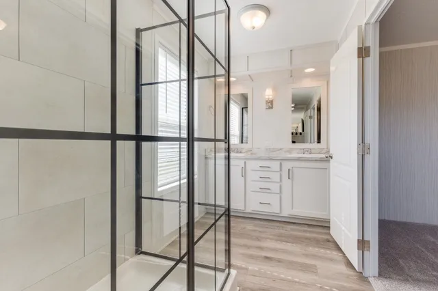 $79,000 | 645 North Gallery Drive, Unit 98, Eaton Rapids, MI 48827