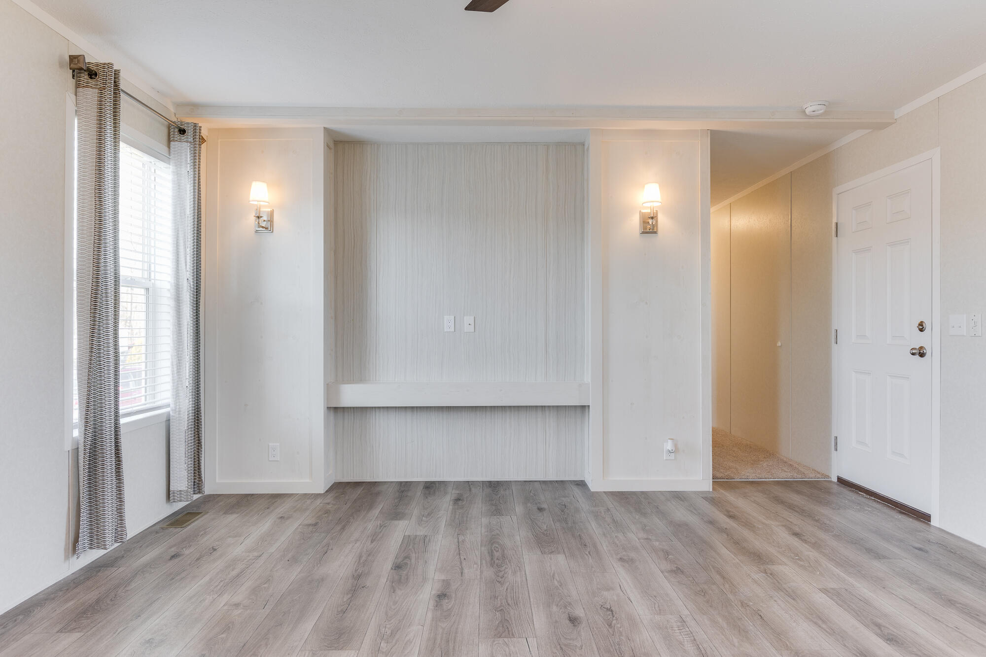 645 North Gallery Drive, Unit 98 Eaton Rapids, MI 48827 - Photo 2 of 22 MCM_645_Gallery_Drive_Eaton_Rapids-19