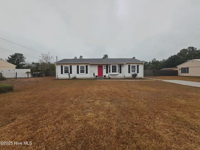 $1,525 | 46 Riegel Drive, Hubert, NC 28539