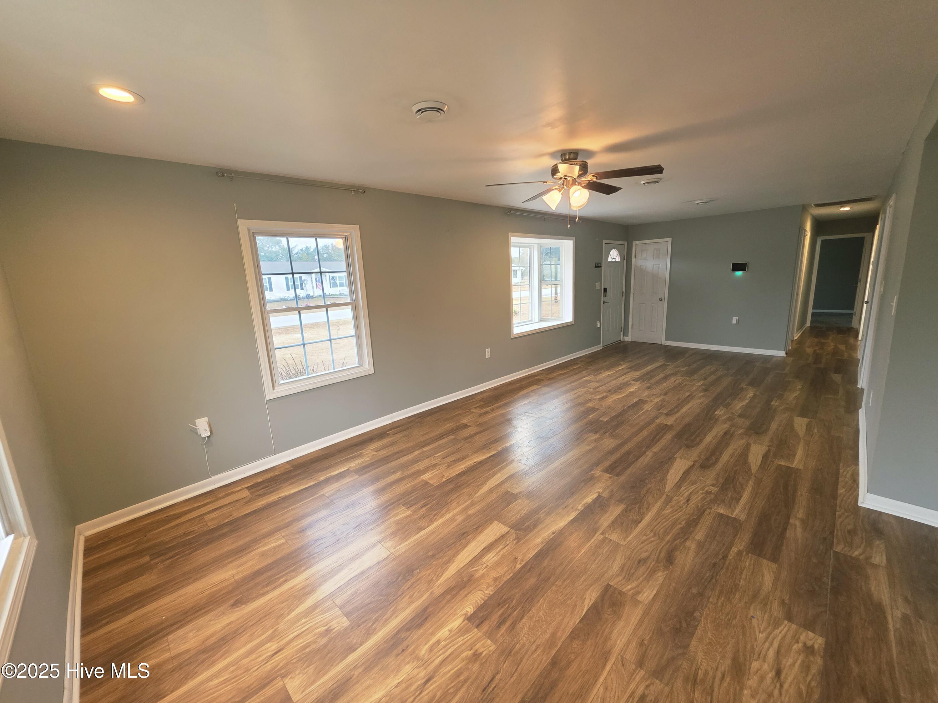 46 Riegel Drive Hubert, NC 28539 - Photo 5 of 23 20251202_144333