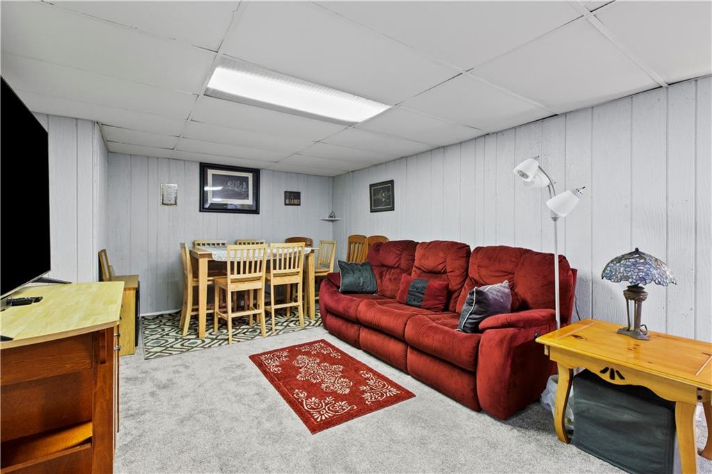 898 Oak Avenue Rochester, PA 15074 - Photo 13 of 21