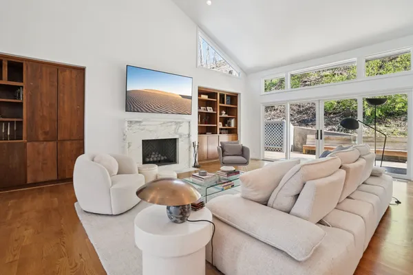 $10,000 | 6617 Chatsworth Place, Nashville, TN 37205