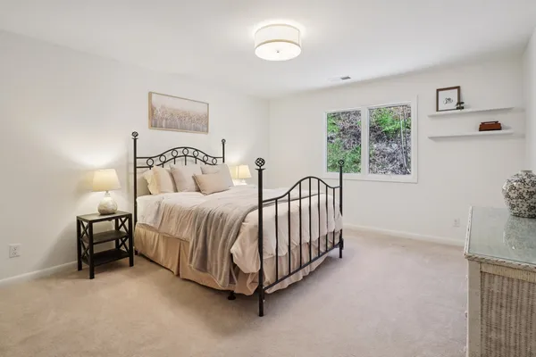 $10,000 | 6617 Chatsworth Place, Nashville, TN 37205