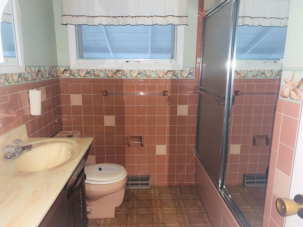 993 Burnett Road Chicopee, MA 01020 - Photo 10 of 14 Gallery Image 10