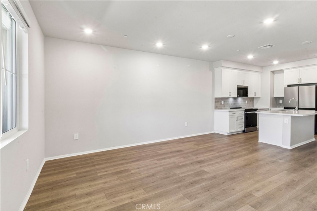 4893 Merida Way Oceanside, CA 92057 - Photo 12 of 51