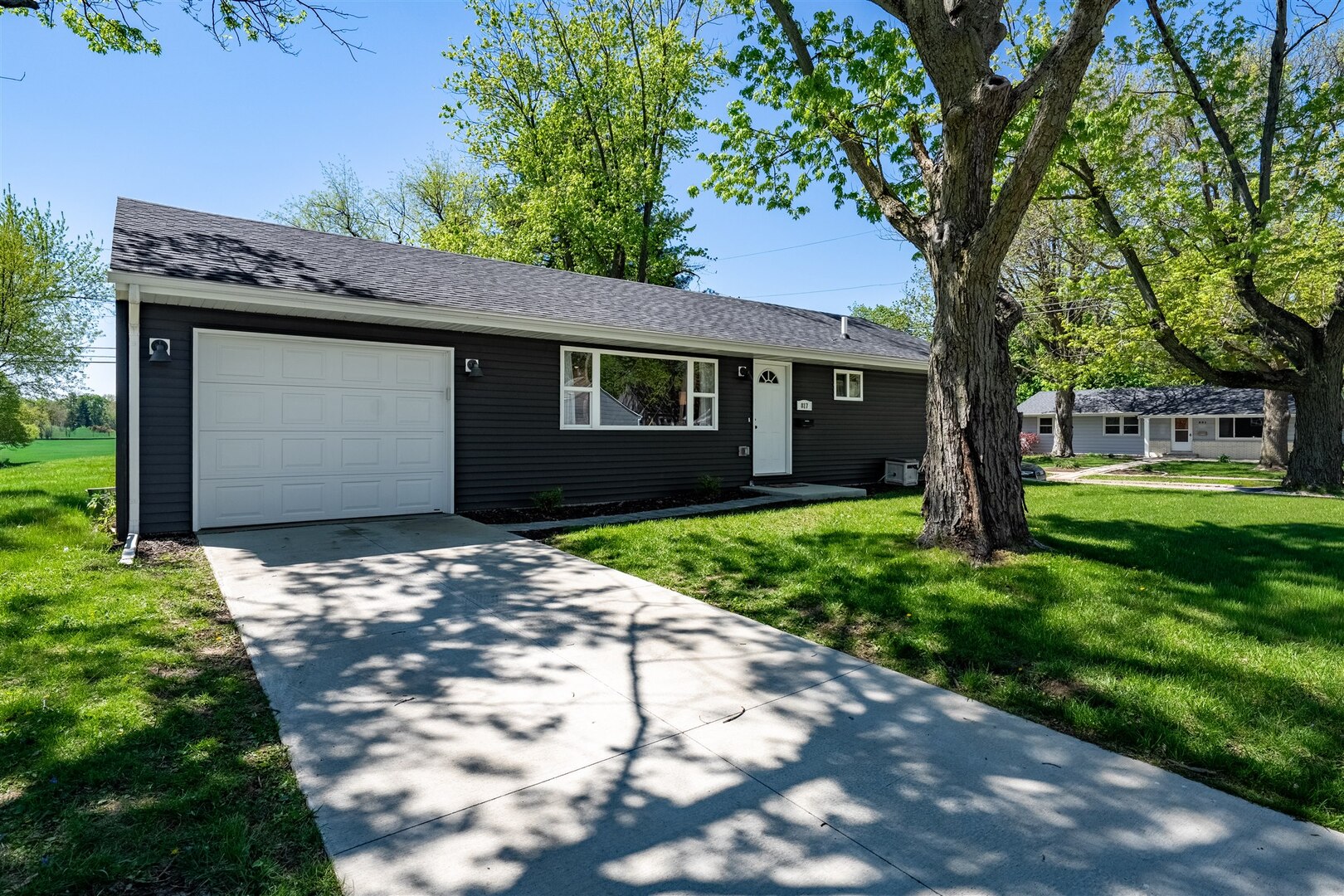 817 Bryan Street Normal, IL 61761 - Photo 2 of 28
