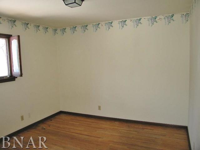5801 Viking Road Clinton, IL 61727 - Photo 19 of 27 a view of a small space