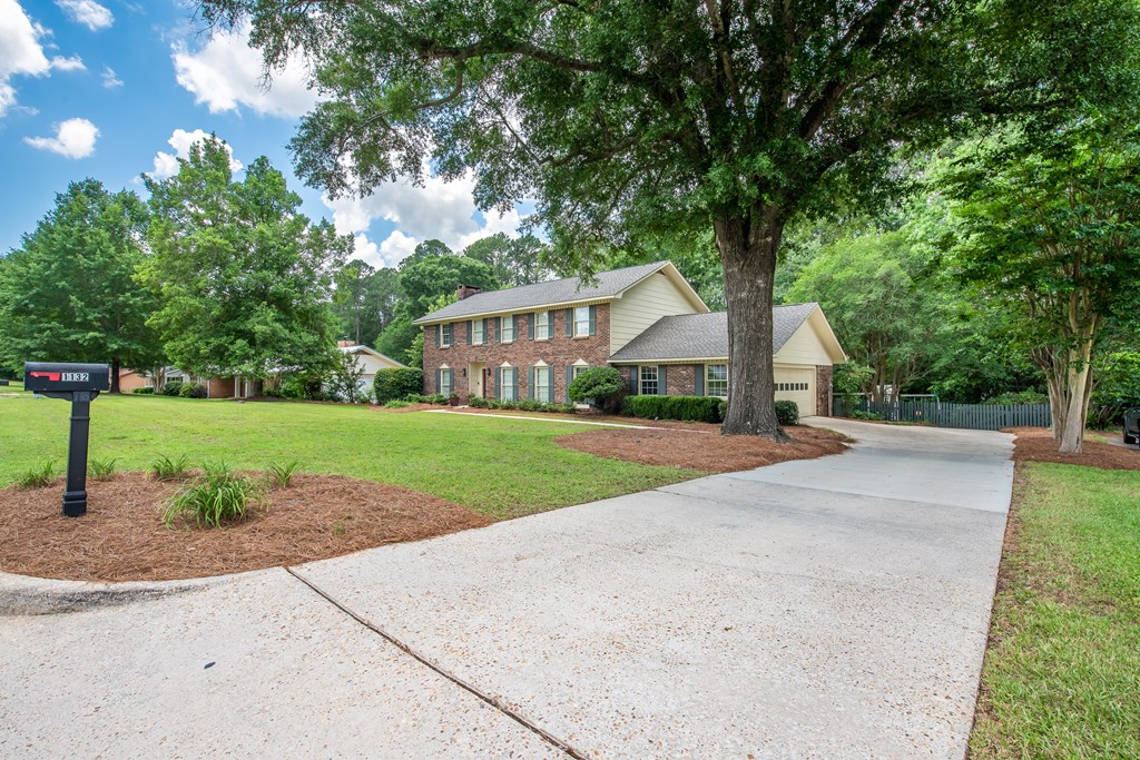 1132 Appian Way Dothan, AL 36303 - Photo 5 of 33