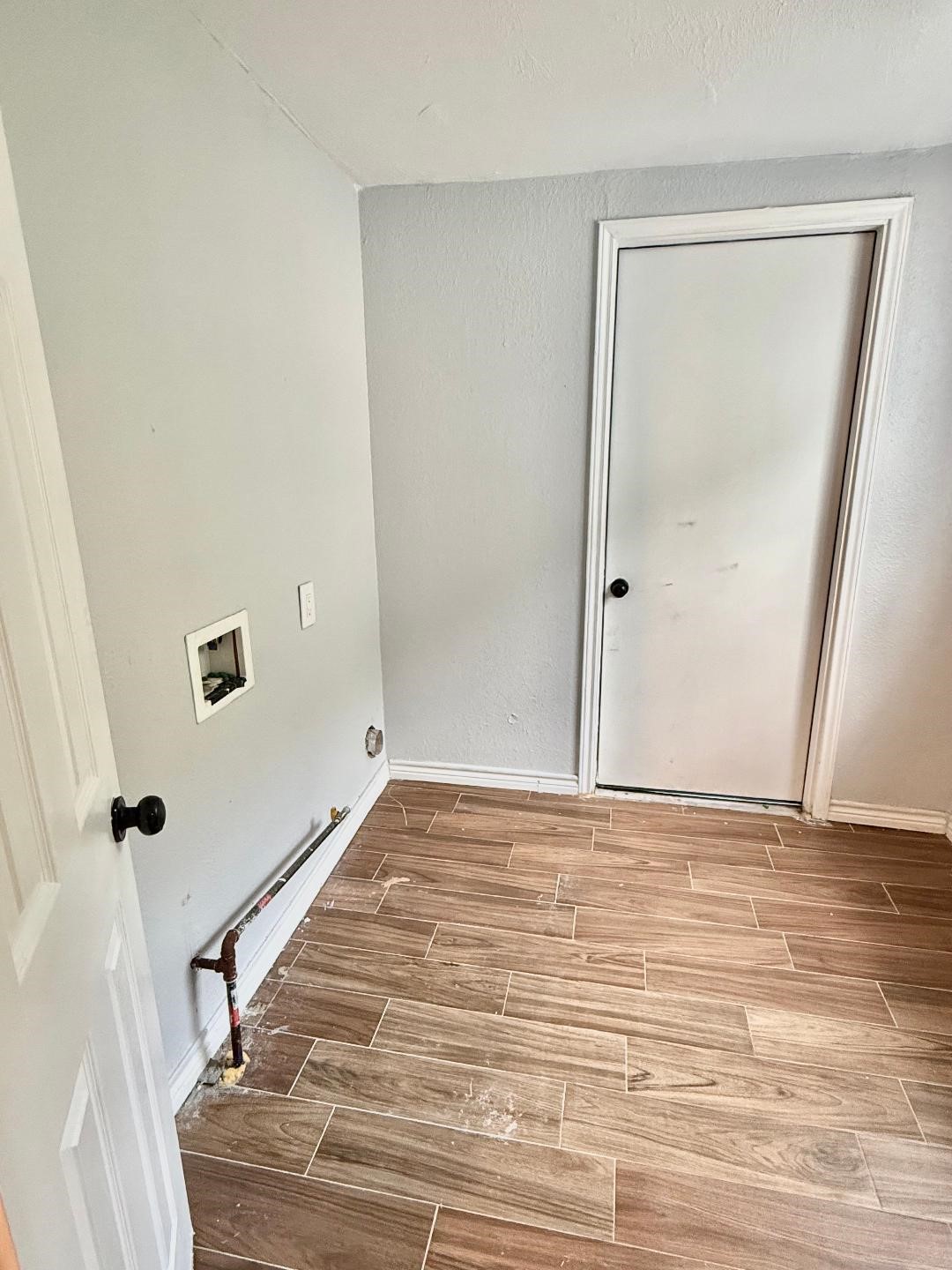 306 Rustic Drive Pasadena, TX 77502 - Photo 24 of 28 a view of an empty room