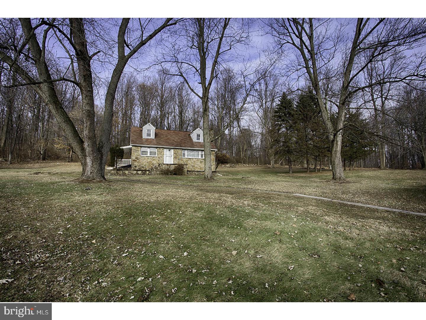 24 Beckers Road Temple, PA 19560 - Photo 4 of 25
