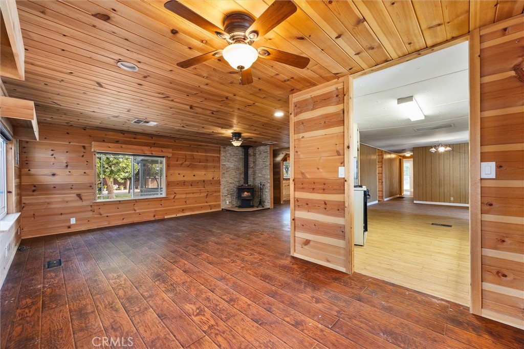 30751 Sharp Shafter, CA 93263 - Photo 21 of 73 a view of empty room with wooden floor
