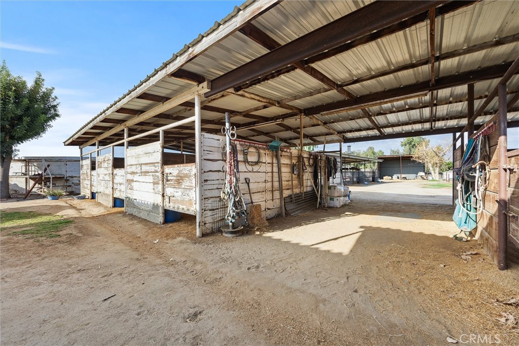30751 Sharp Shafter, CA 93263 - Photo 41 of 73