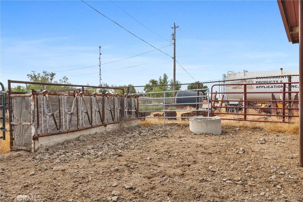 30751 Sharp Shafter, CA 93263 - Photo 59 of 73