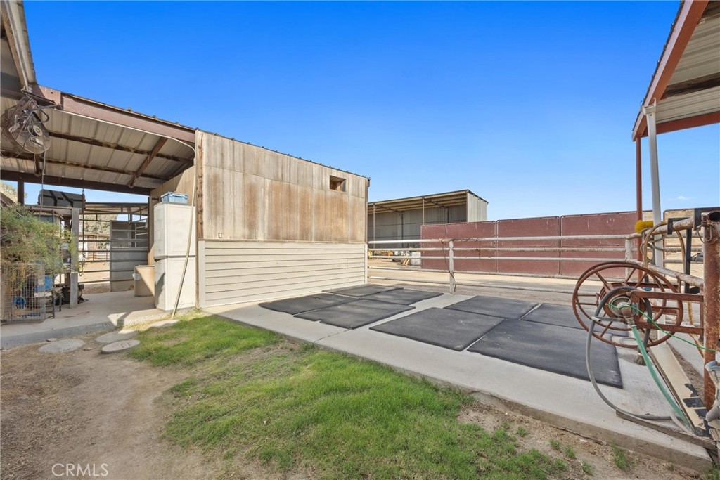 30751 Sharp Shafter, CA 93263 - Photo 68 of 73 a view of a backyard