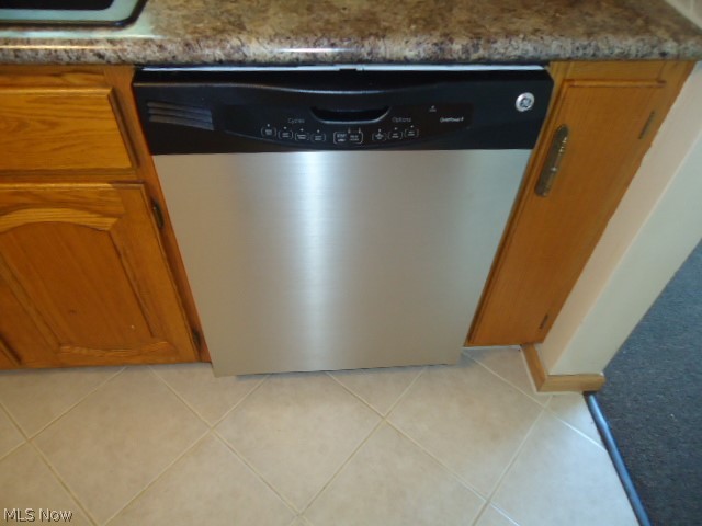 11010 Westborough Road Cleveland, OH 44130 - Photo 6 of 30
