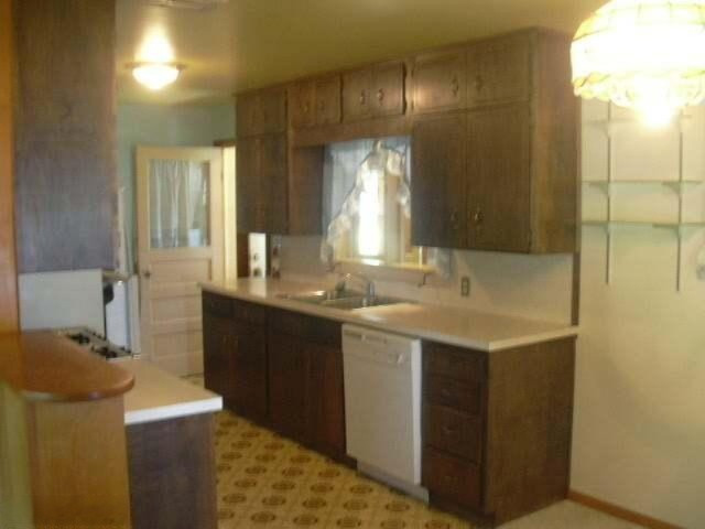 405 Roe Street Buchanan, MI 49107 - Photo 5 of 12 Additional Photo