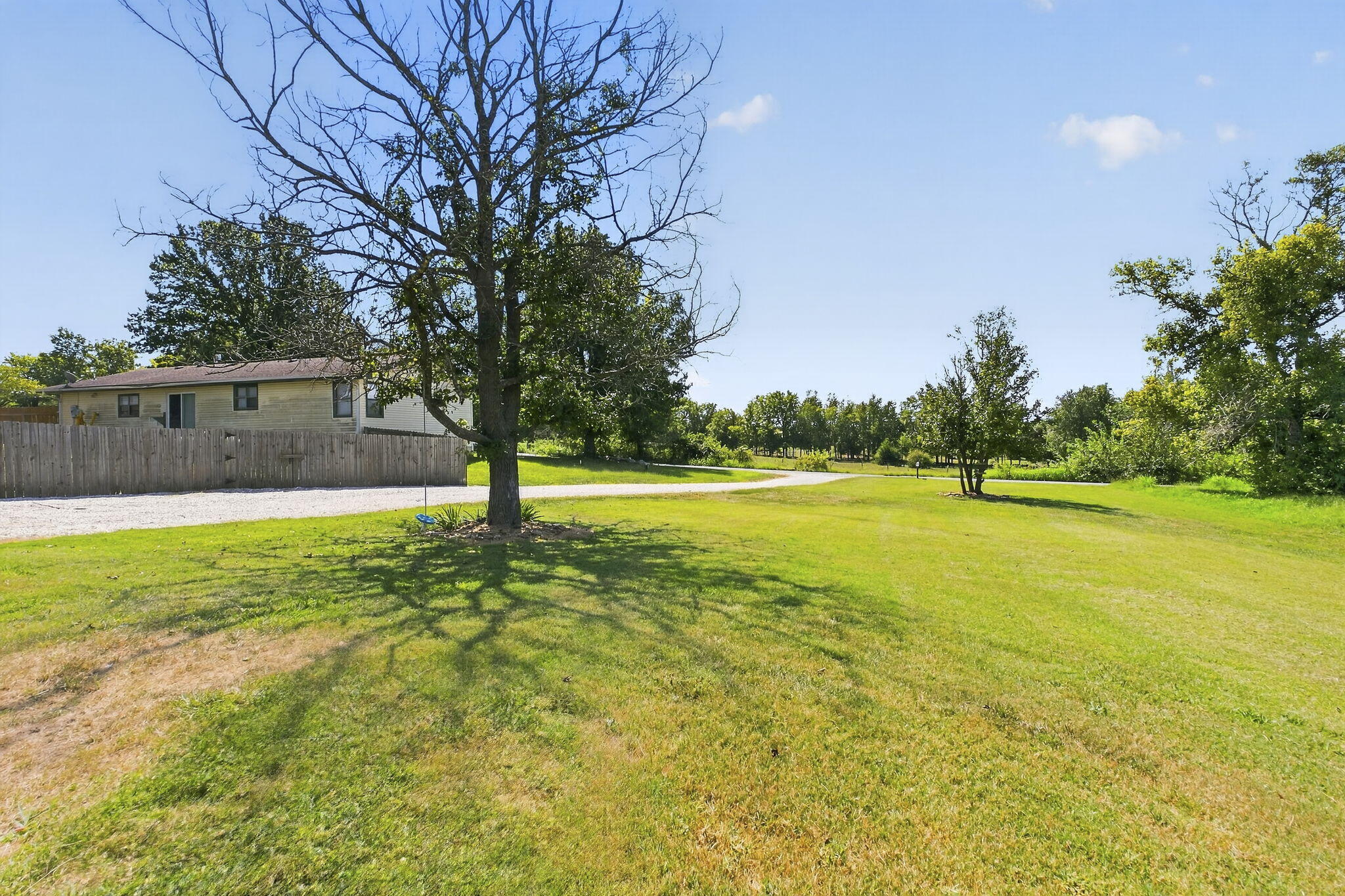 813 Kentucky Road Ozark, MO 65721 - Photo 26 of 28 27-web-or-mls-20260831-20260831-DSC04907