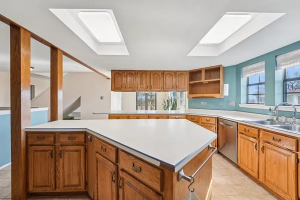 $1,100,000 | 407 Country Lane, McDade, TX 78650