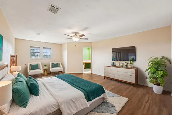 $1,100,000 | 407 Country Lane, McDade, TX 78650