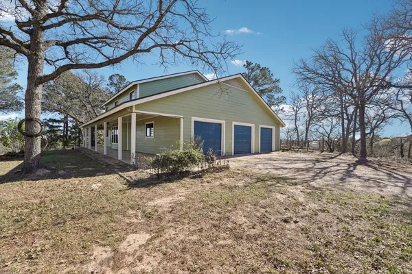 $1,100,000 | 407 Country Lane, McDade, TX 78650