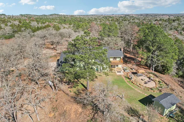$1,100,000 | 407 Country Lane, McDade, TX 78650