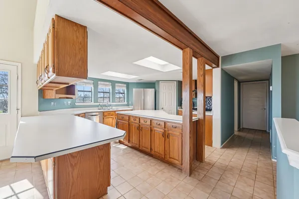 $1,100,000 | 407 Country Lane, McDade, TX 78650