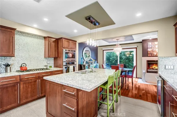 $1,149,000 | 6073 Loynes Drive, Unit 32, Long Beach, CA 90803
