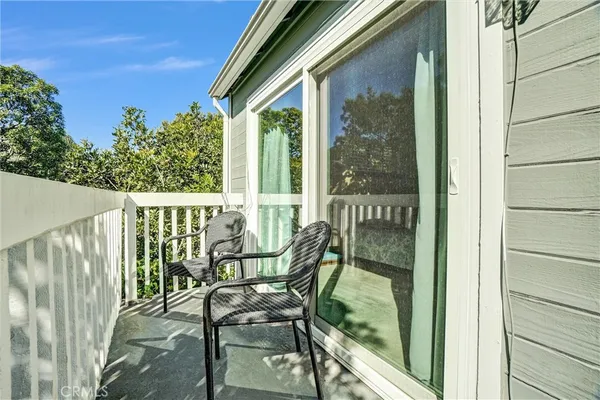 $1,149,000 | 6073 Loynes Drive, Unit 32, Long Beach, CA 90803