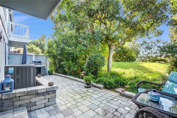 $1,149,000 | 6073 Loynes Drive, Unit 32, Long Beach, CA 90803