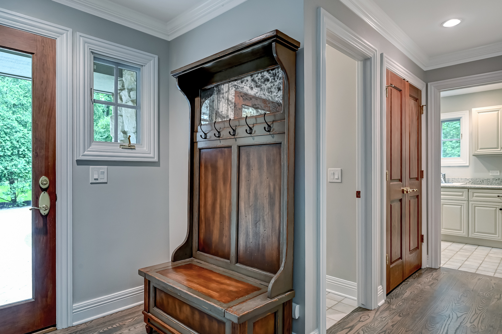 5 Norman Court Burr Ridge, IL 60527 - Photo 27 of 52 a view of room with a front door
