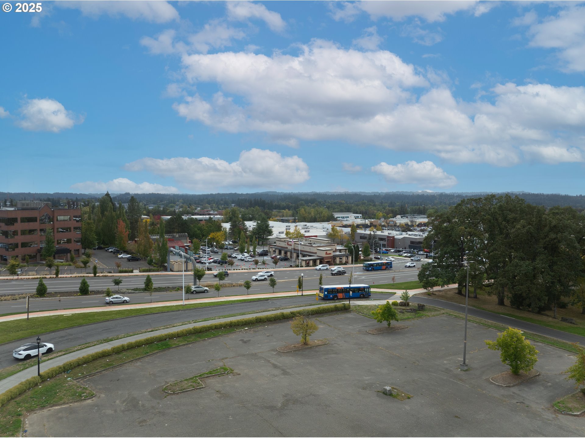 9155 Southeast Sunnyside Road Happy Valley, OR 97086 - Photo 5 of 7