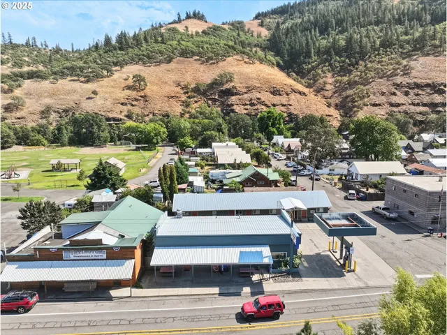 $550,000 | 101 Main Street, Klickitat, WA 98628