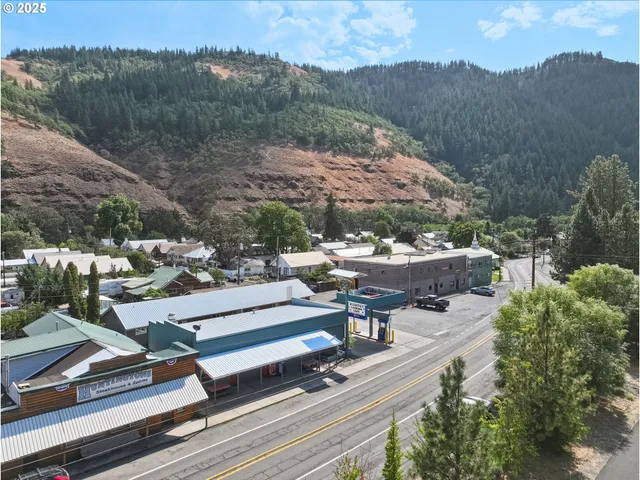 $550,000 | 101 Main Street, Klickitat, WA 98628