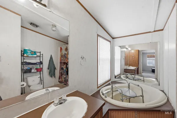 $100,000 | 601 North 42nd Street, Nampa, ID 83687