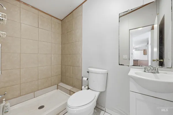 $100,000 | 601 North 42nd Street, Nampa, ID 83687