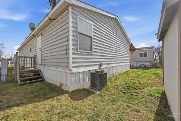 $100,000 | 601 North 42nd Street, Nampa, ID 83687