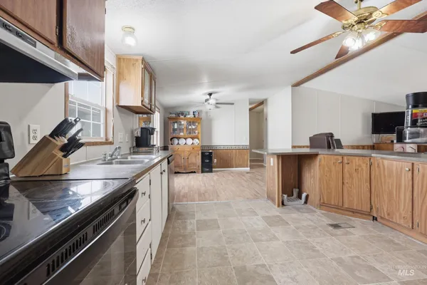 $100,000 | 601 North 42nd Street, Nampa, ID 83687