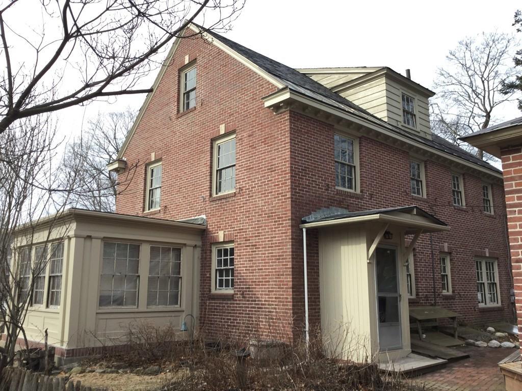 140 Coolidge Road Worcester, MA 01602 - Photo 4 of 21 Gallery Image 4
