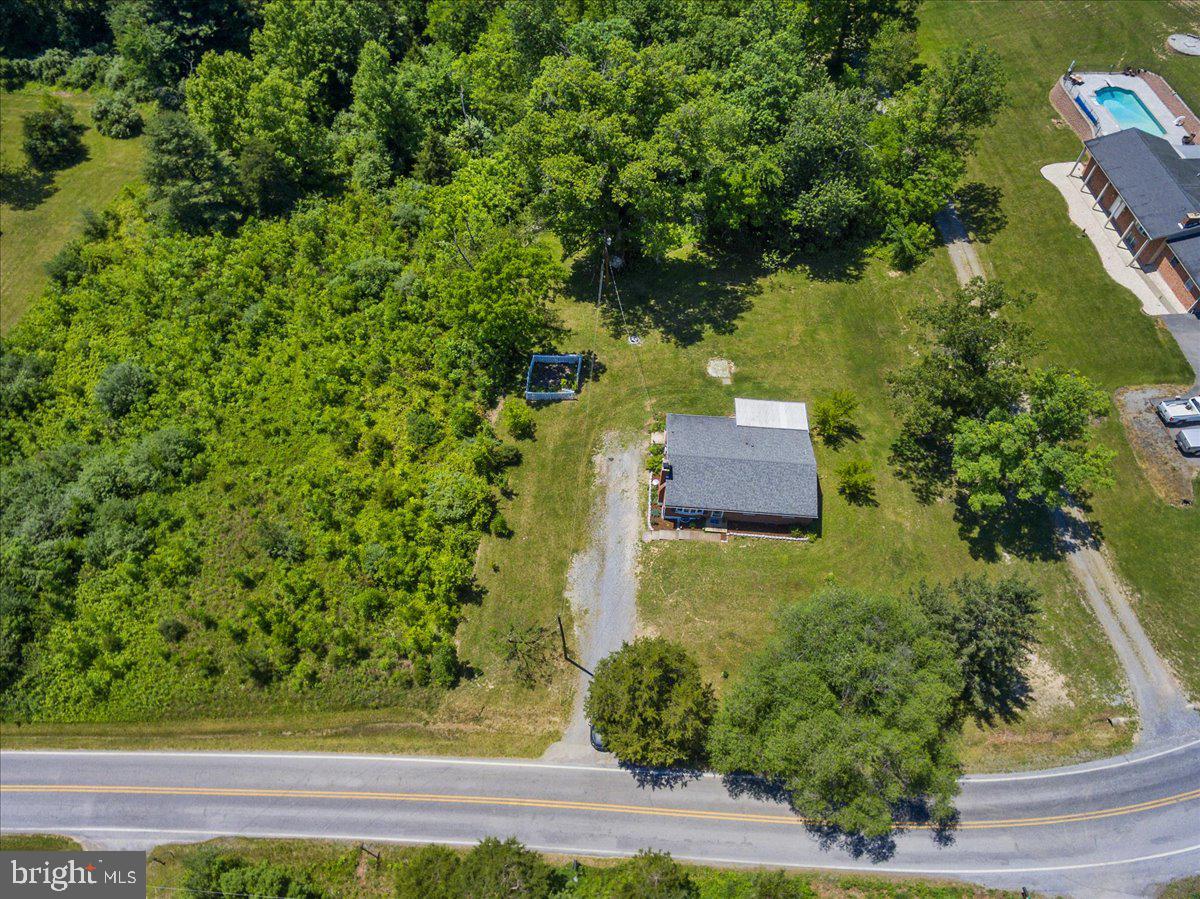 13816 White Oak Ridge Hancock, MD 21750 - Photo 33 of 37