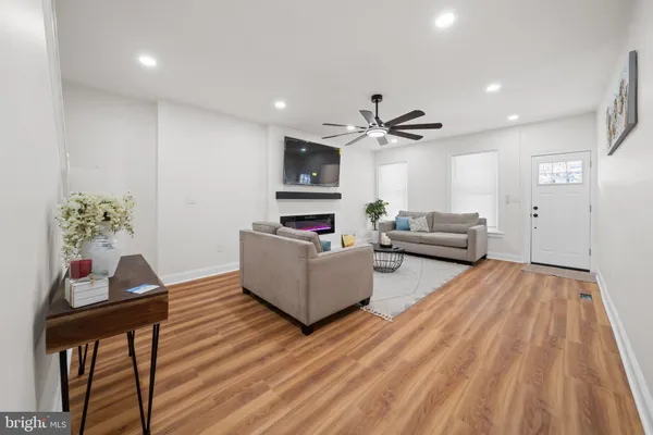 $359,999 | 608 North Harrison Street, Wilmington, DE 19805
