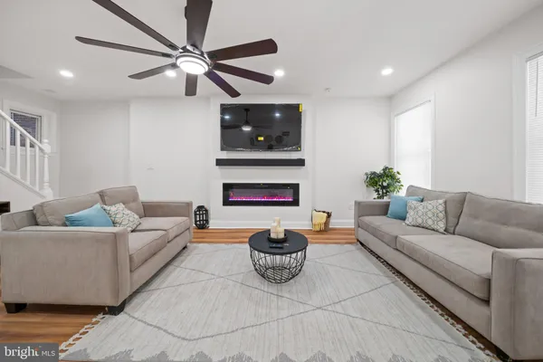 $359,999 | 608 North Harrison Street, Wilmington, DE 19805