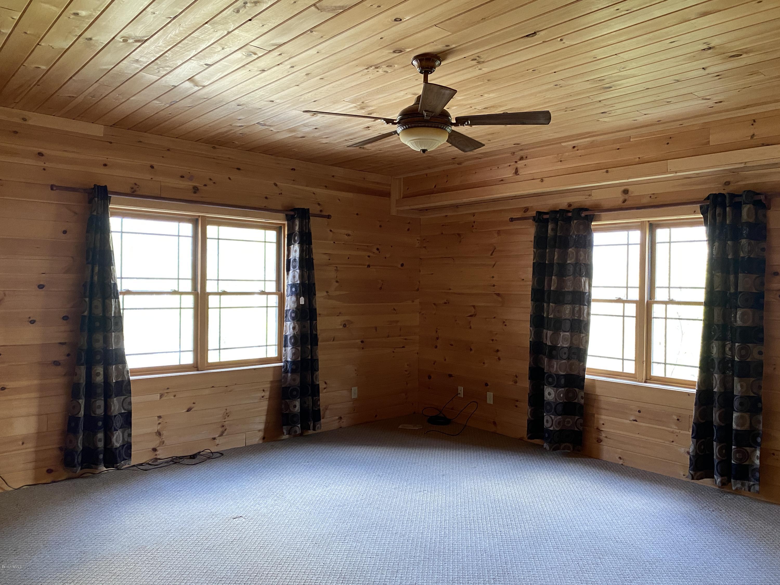 61 Cobble View Road Williamstown, MA 01267 - Photo 17 of 25 61 Cobble View #14
