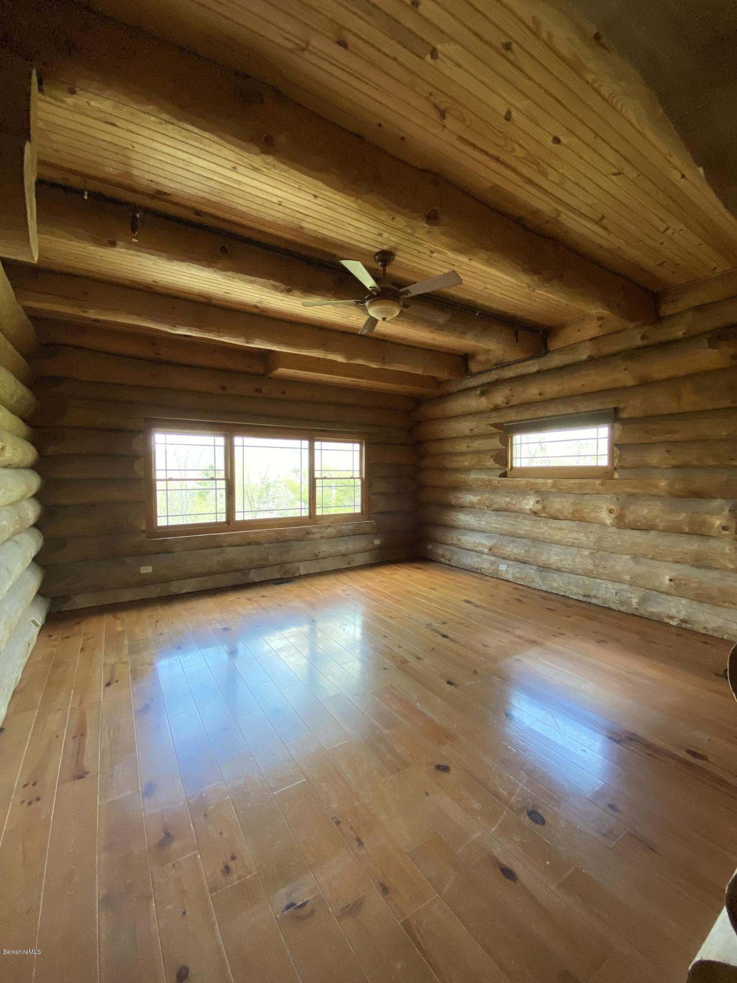 61 Cobble View Road Williamstown, MA 01267 - Photo 21 of 25 61 Cobble View #19
