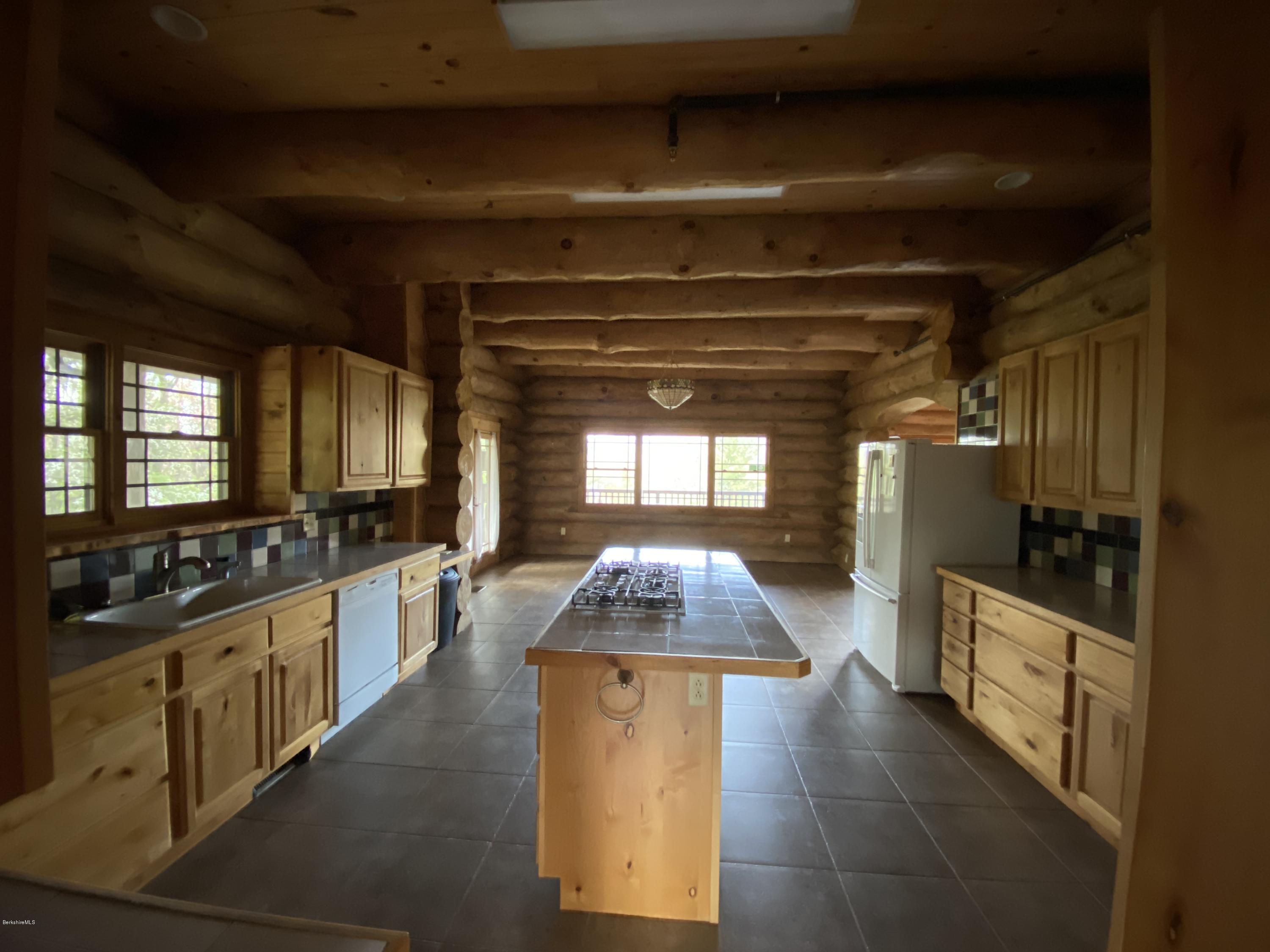 61 Cobble View Road Williamstown, MA 01267 - Photo 9 of 25 61 Cobble View #9