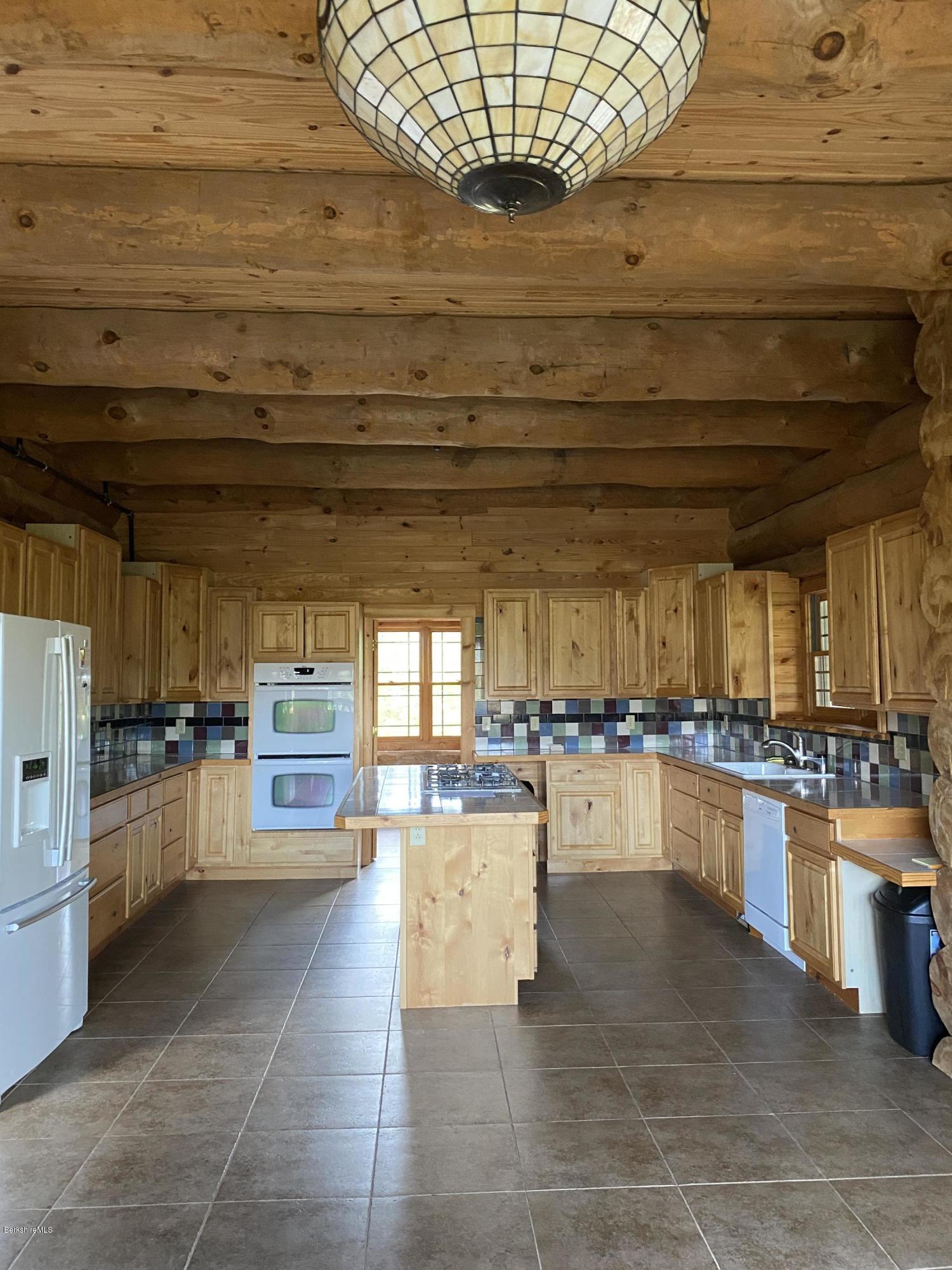 61 Cobble View Road Williamstown, MA 01267 - Photo 10 of 25 61 Cobble View #10