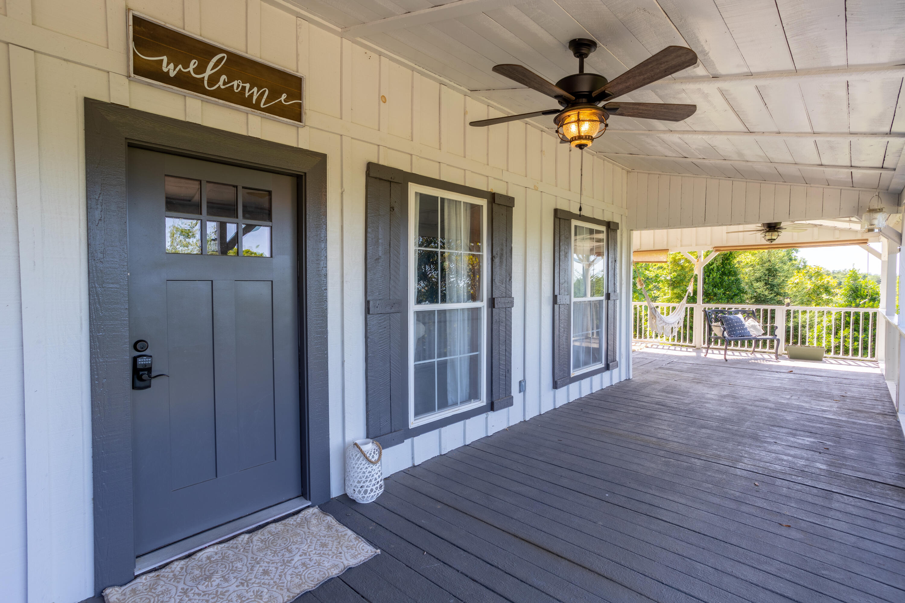915 Buckboard Road Greeneville, TN 37743 - Photo 8 of 64 Inviting Entrance