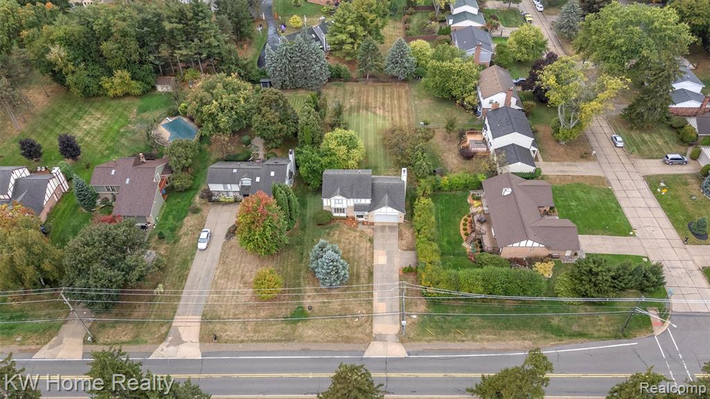 23935 Drake Road Farmington, MI 48335 - Photo 61 of 70